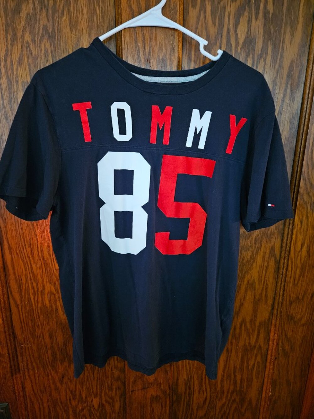 Tommy Hilfiger Men's Hilfiger 85 Logo T-Shirt